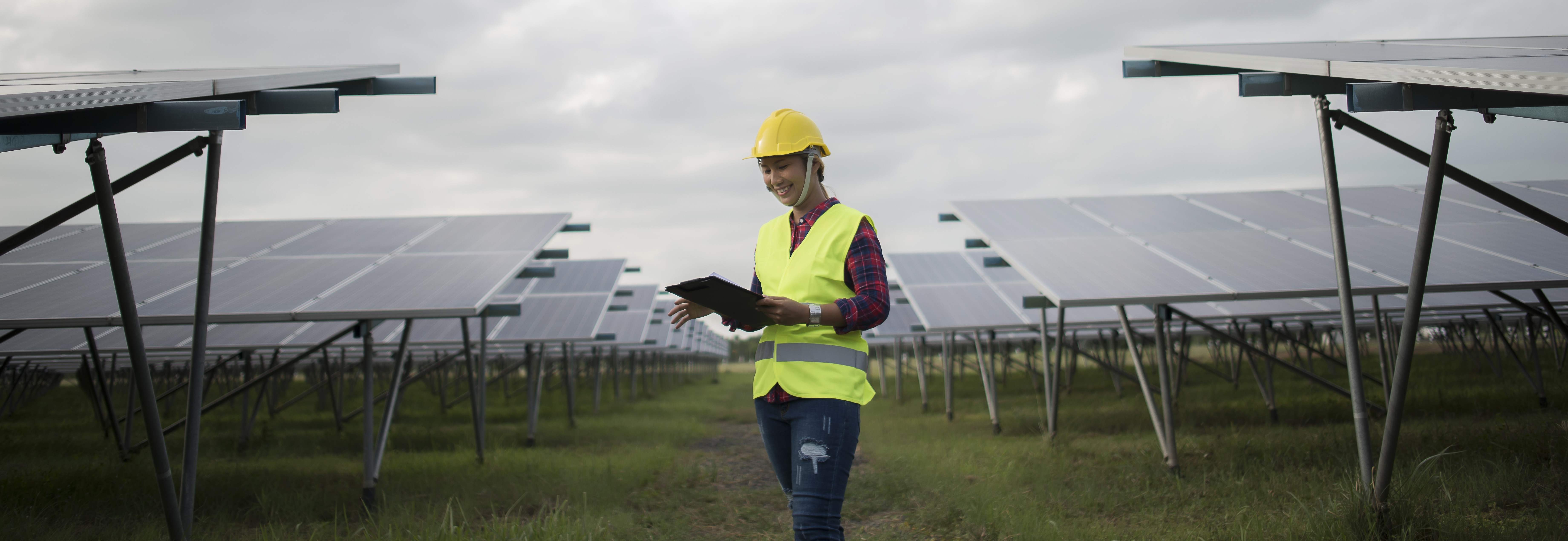 Oman Takes Major Step into Solar Supply Chain with $1.6 B Polysilicon Plant at Sohar